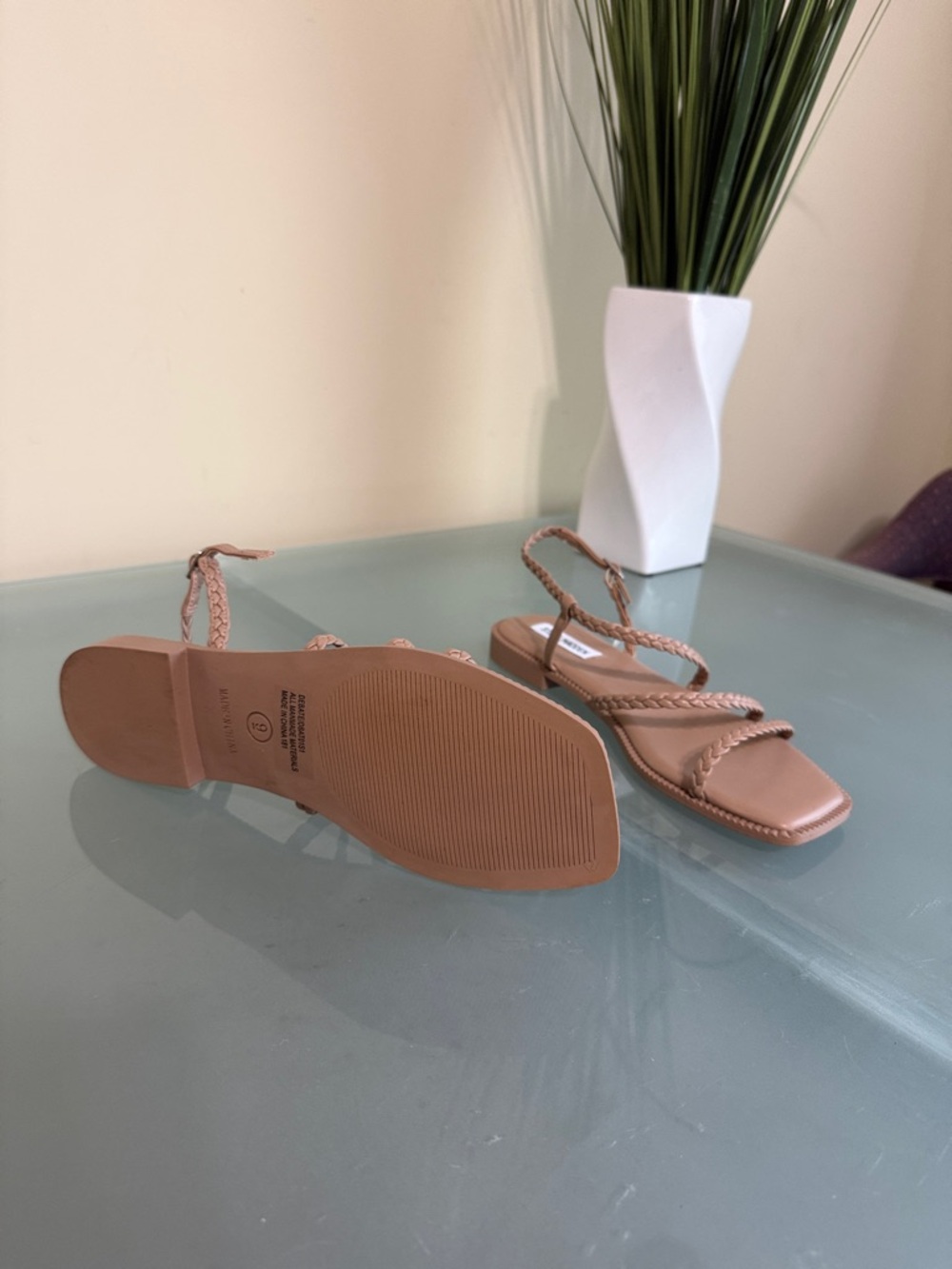 Steve Madden Braided Tan Strappy Flat Summer Sandals Size 9 - Picture 9 of 9